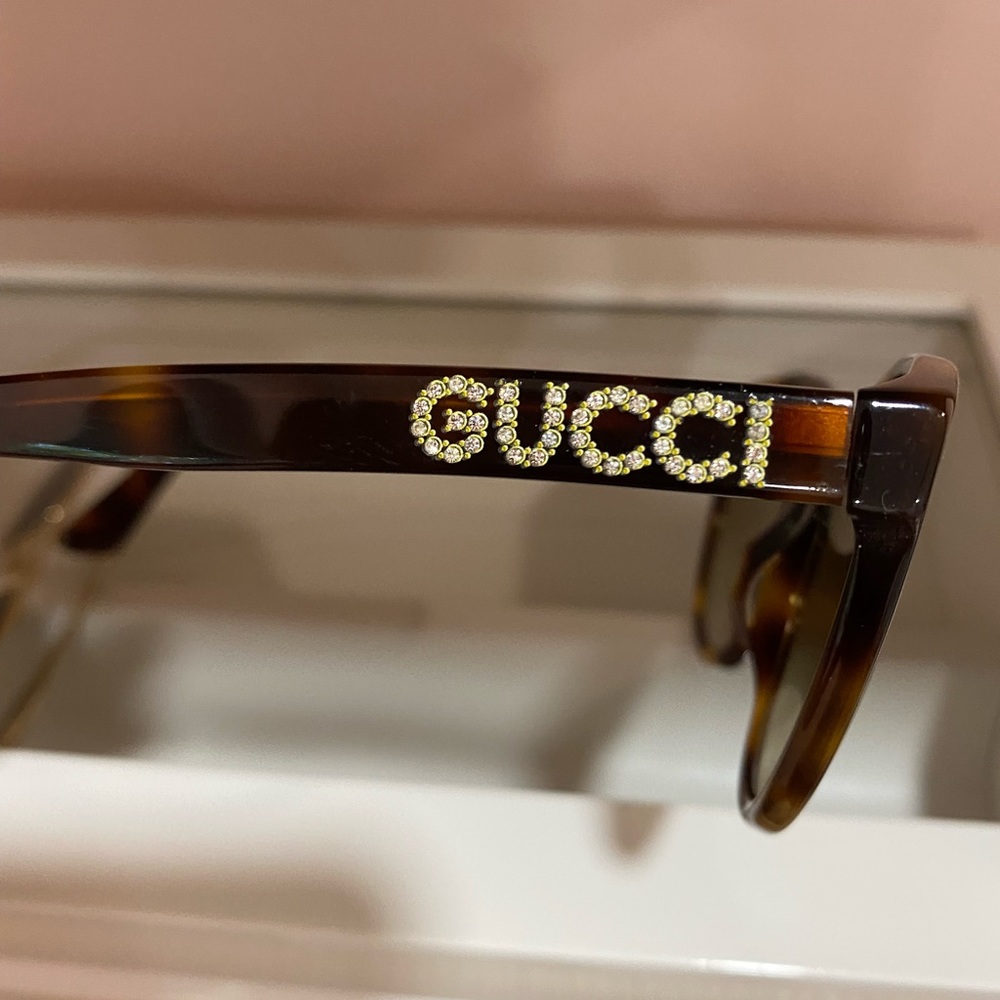 Gucci sunglasses